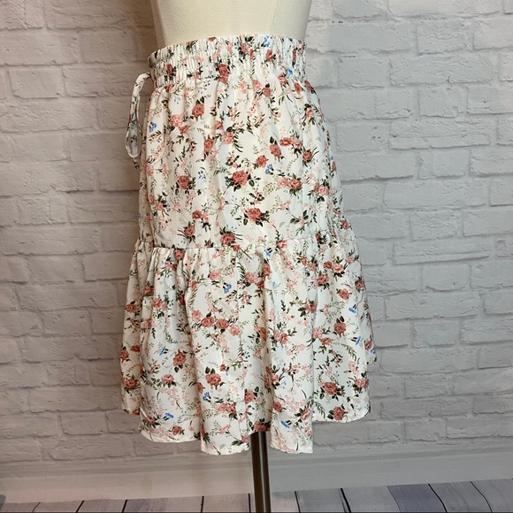 NEW Floral Skirt - Picture 12 of 14